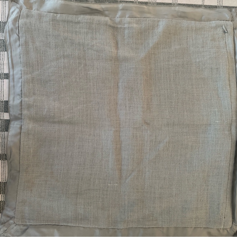 Pottery barn 20x20inch light blue tonal linen flange pillow cover. - Picture 2 of 5